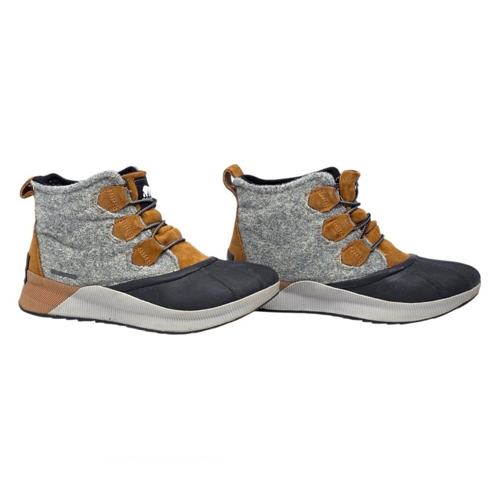 Sorel Out N About III  Ankle Winter Boots Women Size 9 Waterproof Gray Tan  $130